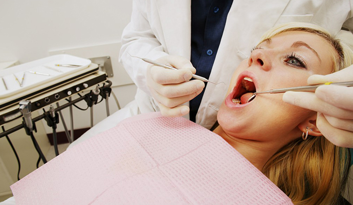 牙齿出血是什么原因