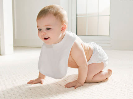 8个月的宝宝发育标准详解
