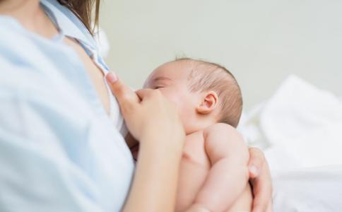 母乳喂养对乳房的影响