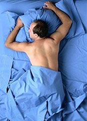 裸睡对男人阴茎的好处