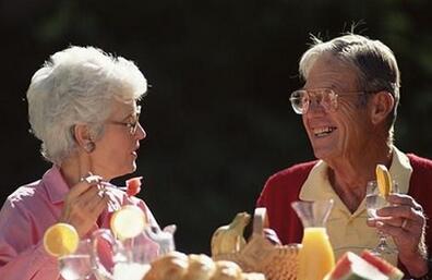 老年人吃水果要注意哪些问题