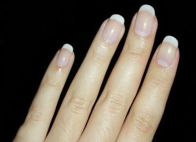 手指上月牙白是什么 与健康有什么关系