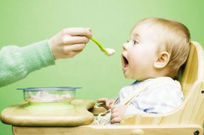 六个月宝宝如何添加辅食