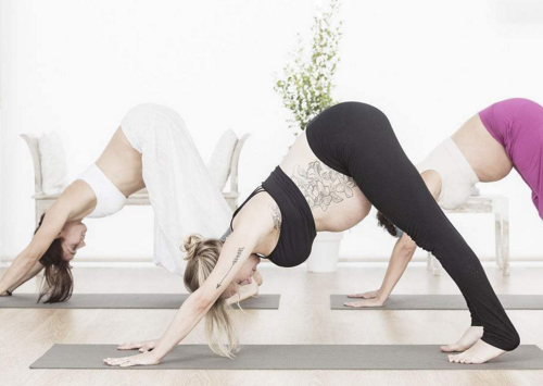  孕妇练瑜伽的好处 提高身体素质