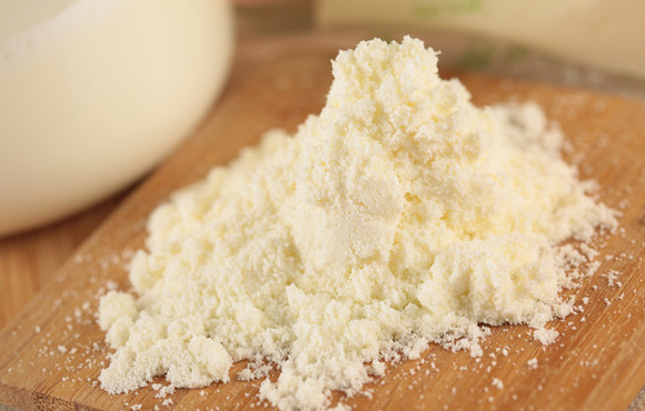 不用节食的减肥方法：奶粉减肥法